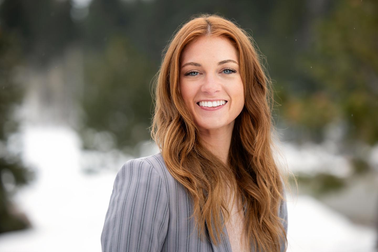 Portrait of Sarah Deweerd