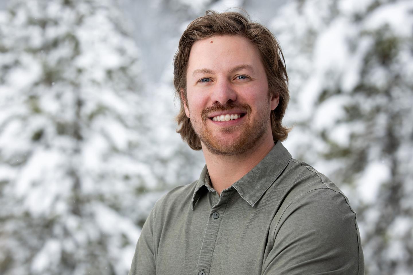 Portrait of Scott Prior