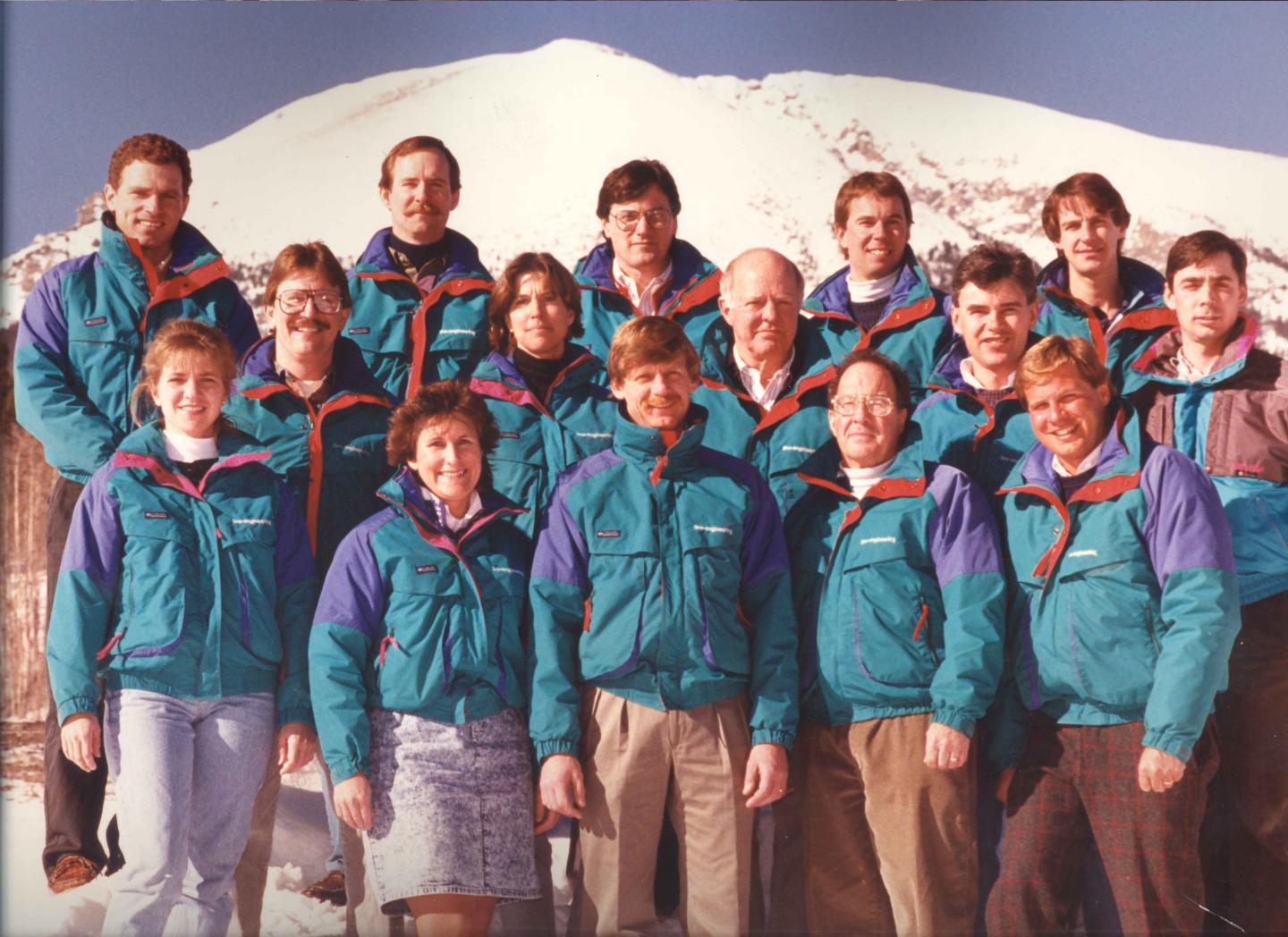 An old group photo of the Sno.engineering team